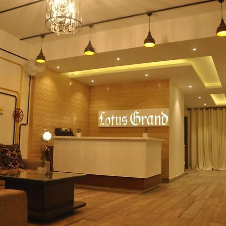 Lotus Grand Akm Hotel Kālka Exterior foto