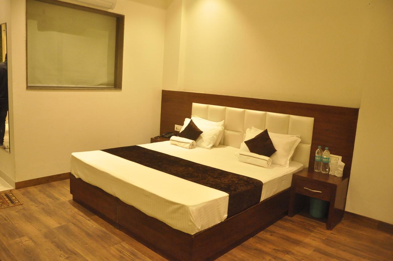 Lotus Grand Akm Hotel Kālka Exterior foto